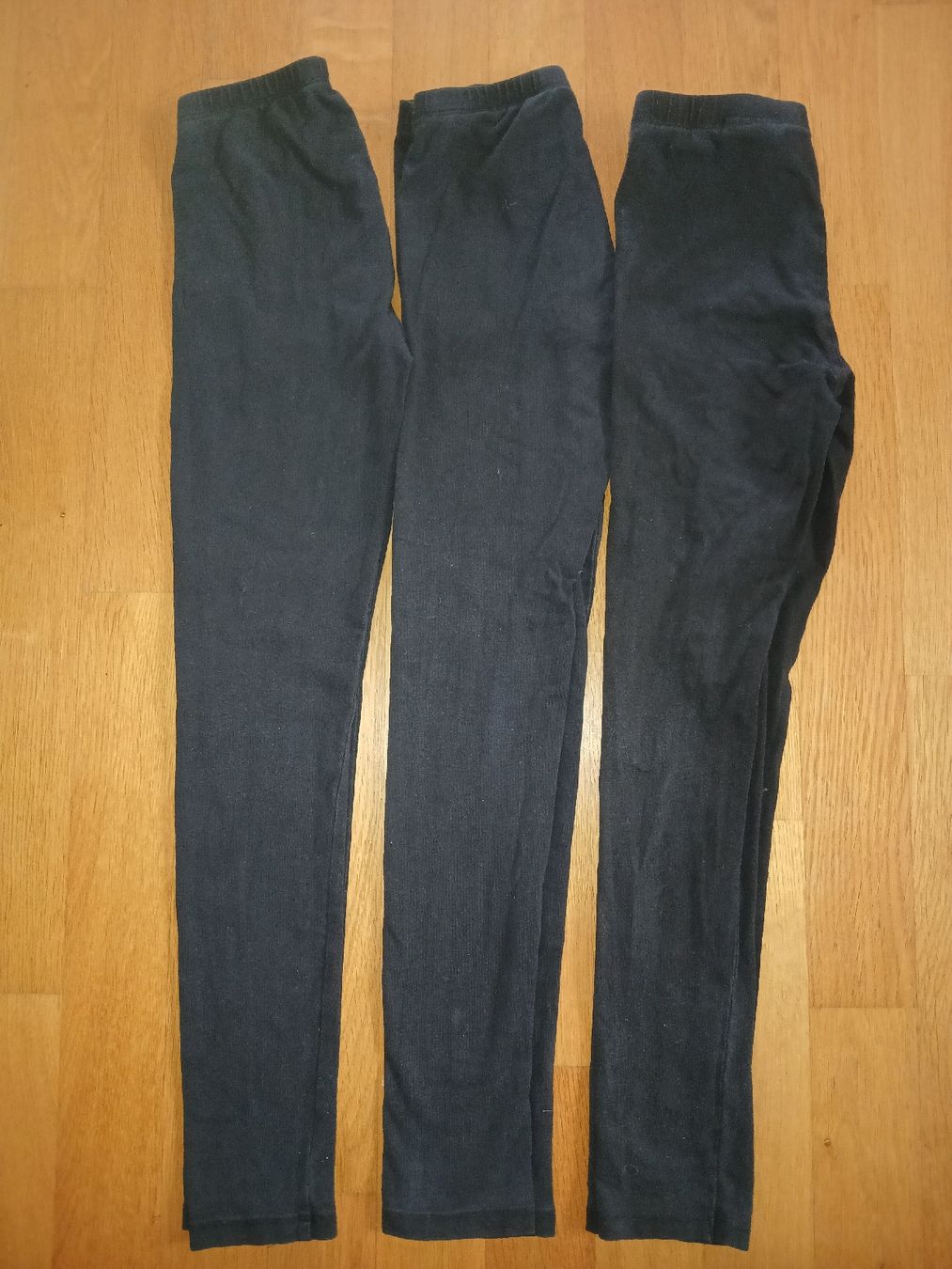 Collant & Leggings: 3 Leggings Grösse 140 – Usato da Bischofszell venduto da Mama_x