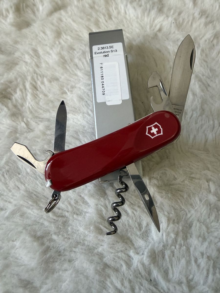 Victorinox Coltelli tascabile: Neues Sackmesser klein Evo. red S13 – Nuovo e nell'imballaggio originale da Zug venduto da specki5