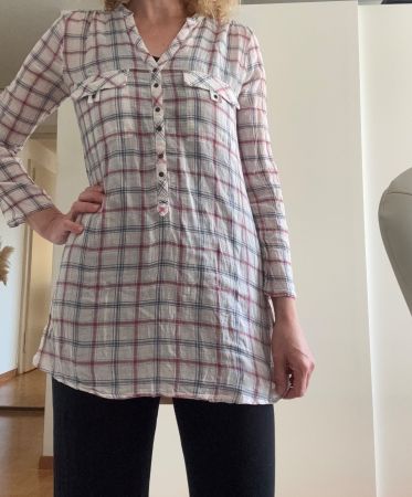 Zara Basic Karo-Bluse Grösse M, leicht für den Frühling!