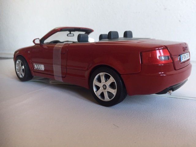 Audi Modellautos: Audi S4 cabriolet - scala 1/18 - nuova – Neu und originalverpackt aus Vacallo von pulliver25 3