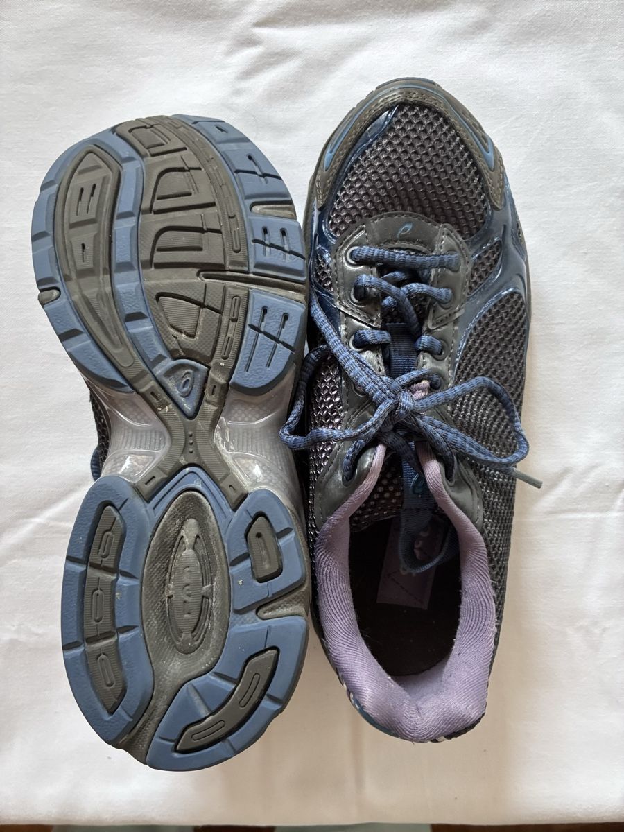 Asics Damenschuhe: Basket Asics – Neu (gemäss Beschreibung) aus Genève von tur_t6pz