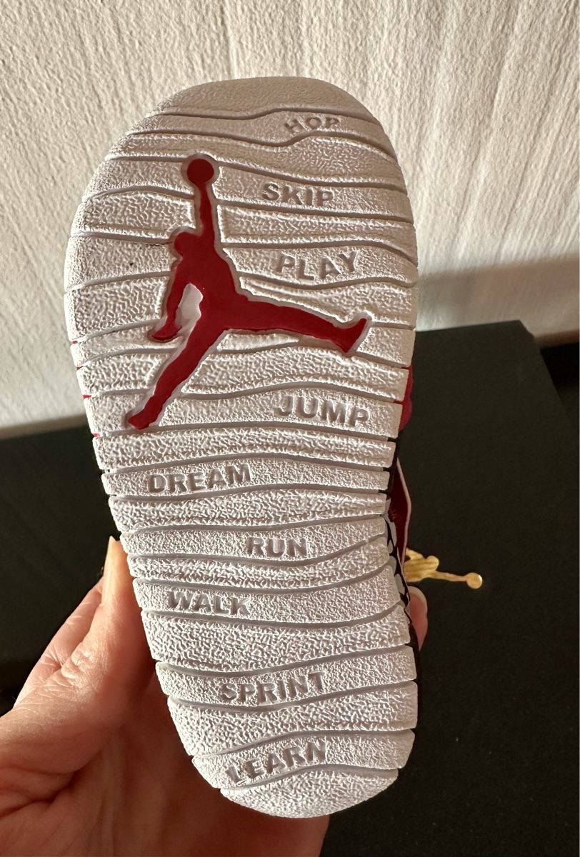 Jordan Scarpe per ragazzi: Baskets neuves Jordan pour bébé taille 22 – Nuovo e nell'imballaggio originale da Gimel venduto da Cindy2018 5