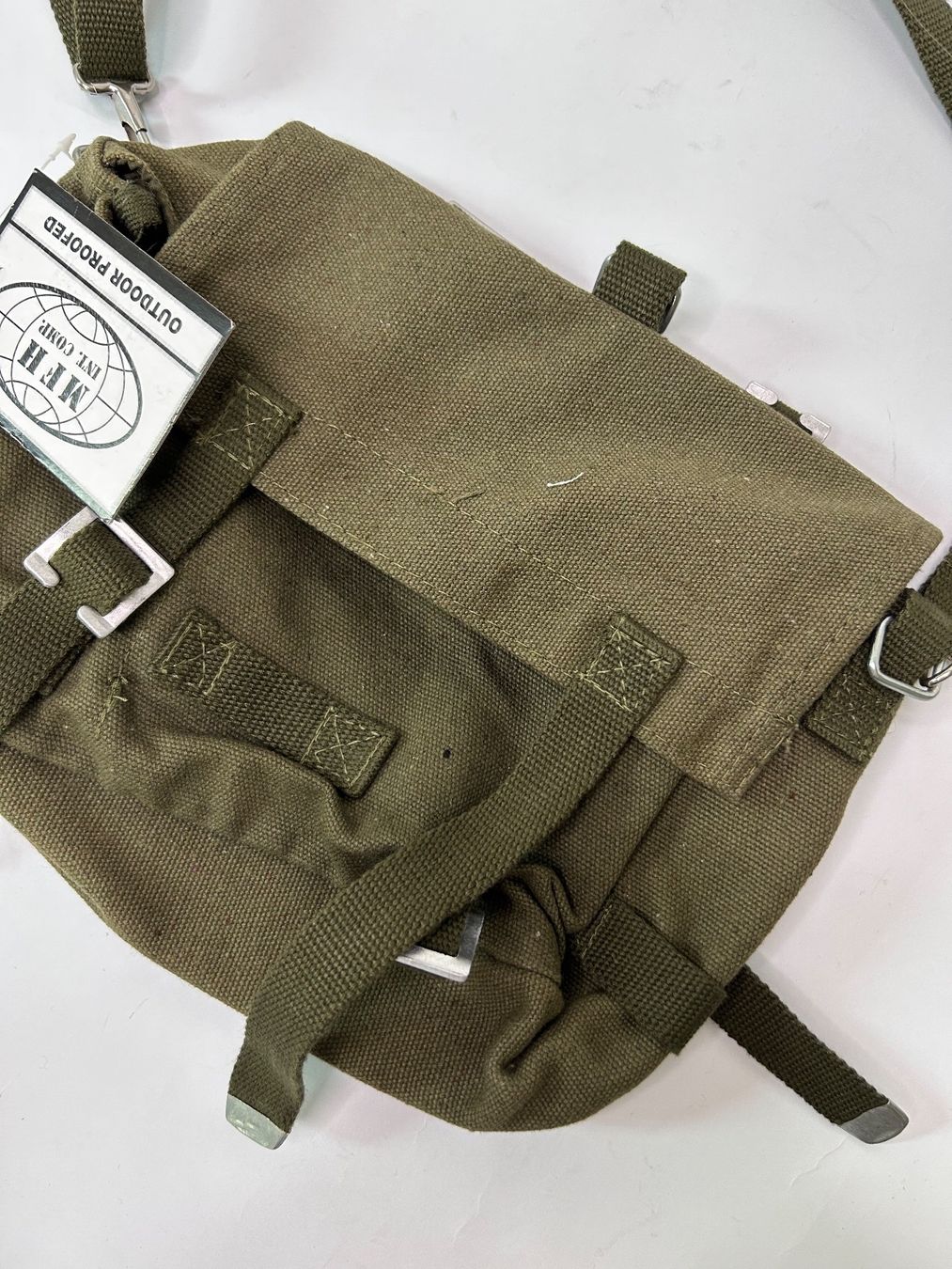 Schweizer Armee Taschen: Vintage MFH Tasche – Neu und originalverpackt aus St. Gallen von look-twice 1