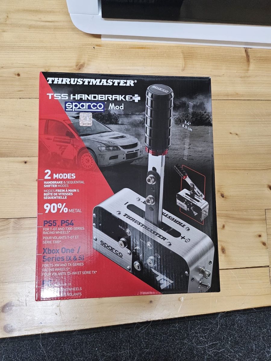 Oplite Stühle: Racing Stuhl inkl. Thrustmaster Lenkrad, Pedalset, Shift – Gebraucht aus Horgen von schalina19 5