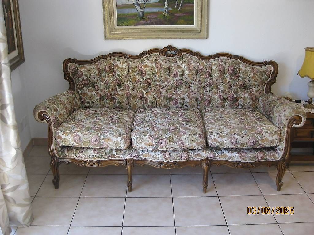 Sofas: divano – Gebraucht aus Gudo von lok2015 2