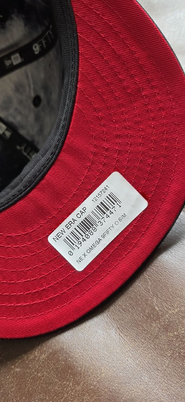 New Era Copricapi, berretti & cappellini: New Era x Omega Speedmaster Cap - Limited Edition! – Nuovo (secondo la descrizione) da Biel/Bienne venduto da Popoff1 5