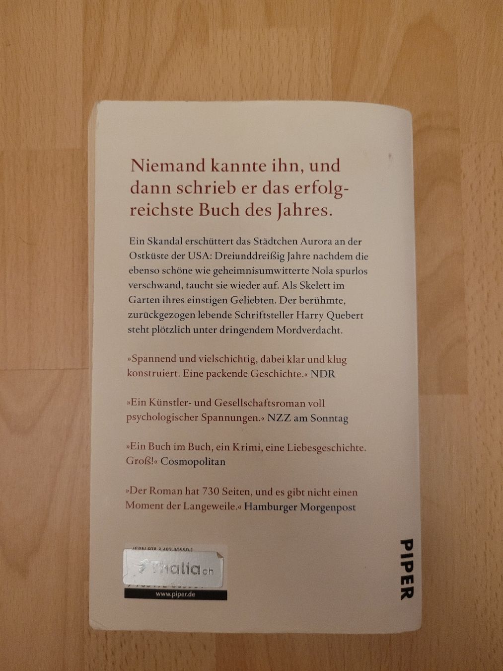 Libri: Joël Dicker: Die Wahrheit über den Fall Harry Quebert – Usato da Perlen venduto da Safari_23 1