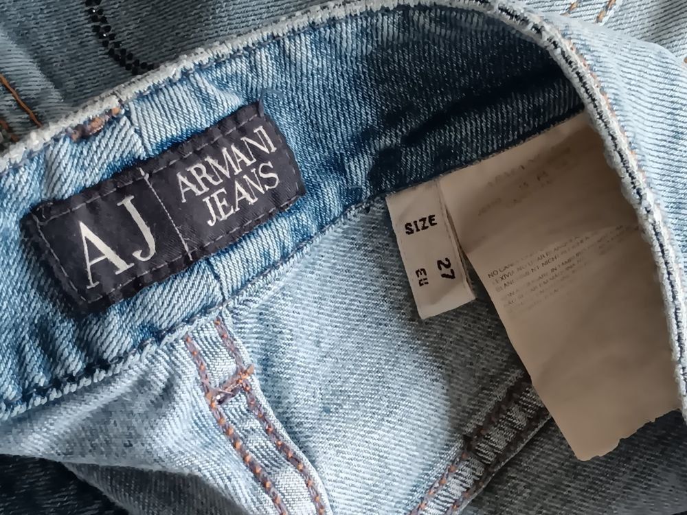 Armani Jeans: Jeans AJ ARMANI JEANS  Taille / Grosse W27 ..... – Usato da Cossonay-ville venduto da Super-Price-Quality 5