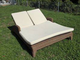 Doppelliege Garten Rattan braun mit Auflage guter Zustand