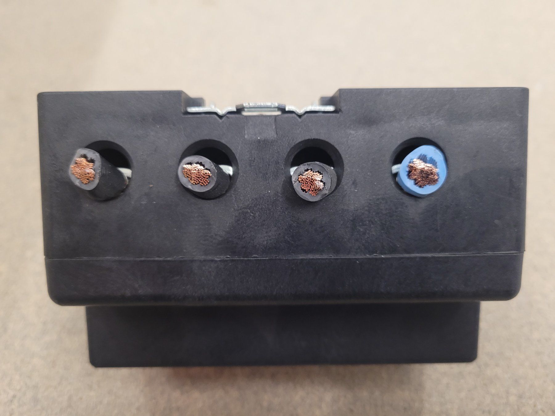 Phoenix Contact Componenti elettronici: Phoenix Contact Powertrab FM Blitzstrom-Ableiter / 27 94 657 – Usato da Vitznau venduto da Vitznau84 5