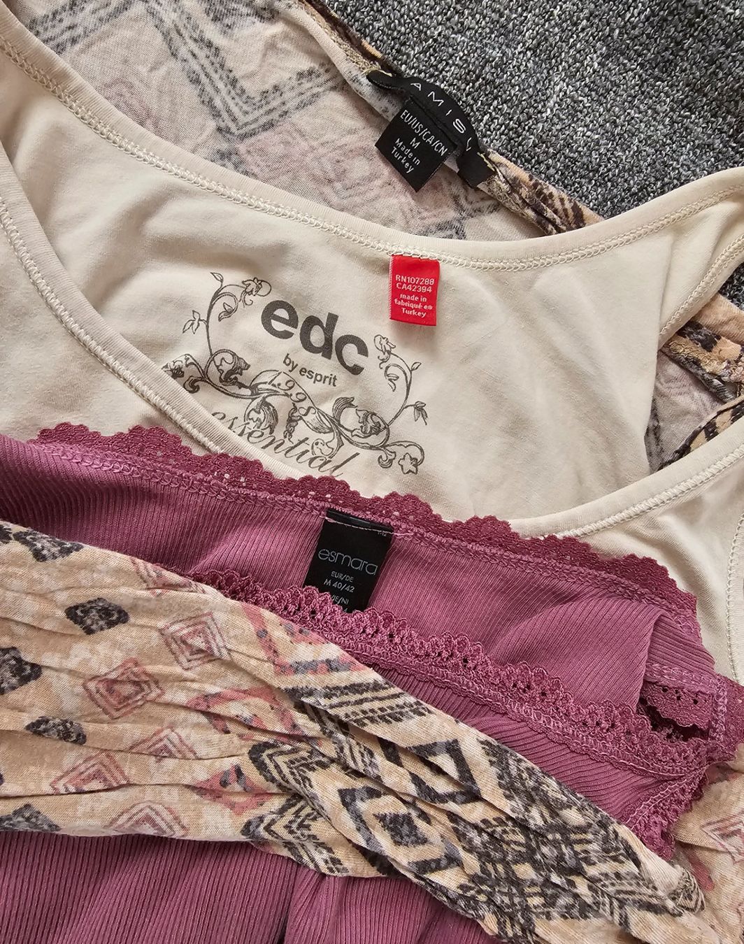Esprit Kleiderpakete: Paket Gr. M Basic Business Chic: Jäckli + 2 Tops m. Esprit – Gebraucht aus Füllinsdorf von Sunnebliemli7 2
