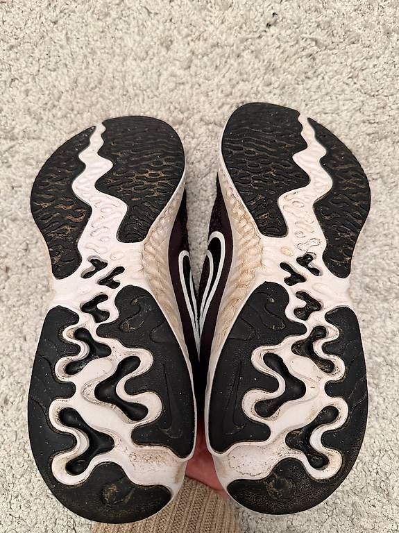 Scarpe da donna: Nike Schuhe Gr38.5 – Usato da Küsnacht ZH venduto da nat_m97w 2
