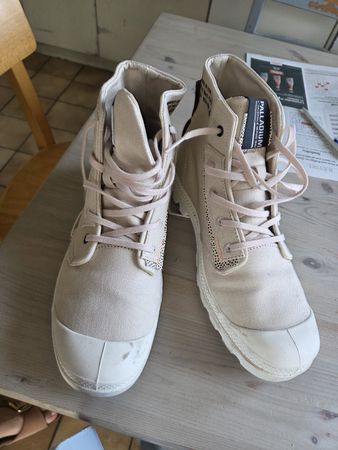 Coole Stoffschuhe, Palladium Grösse 41