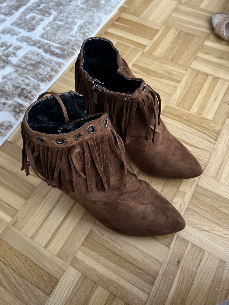 Scarpe da donna: Braune Fransen Stiefel (Gr. 39) – Usato da Wattwil venduto da skr_94