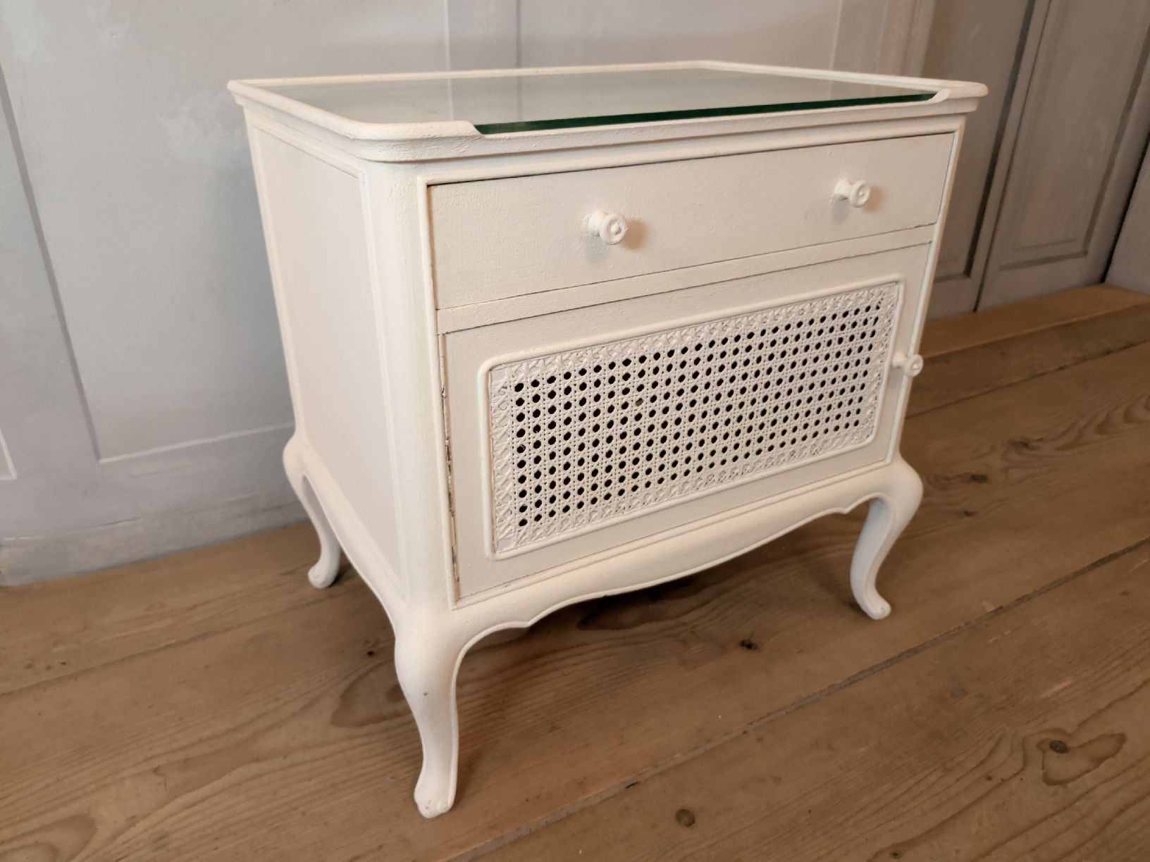 Comodini: Nachttisch/ Beistelltisch Shabby Chic Style, Weiss – Usato da Dietfurt venduto da Subforce1853 1