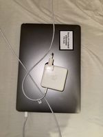 MacBook Pro 13", Space Grau, 2020, 1.4 GHz i5, 8GB