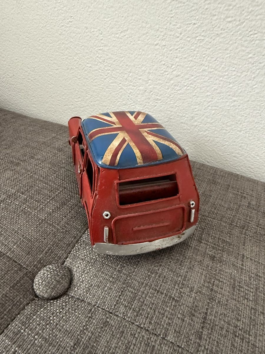 Tutte le decorazioni:  Mini Cooper Modell Auto , Deko 🇬🇧 – Usato da Chur venduto da Tsambiko 3