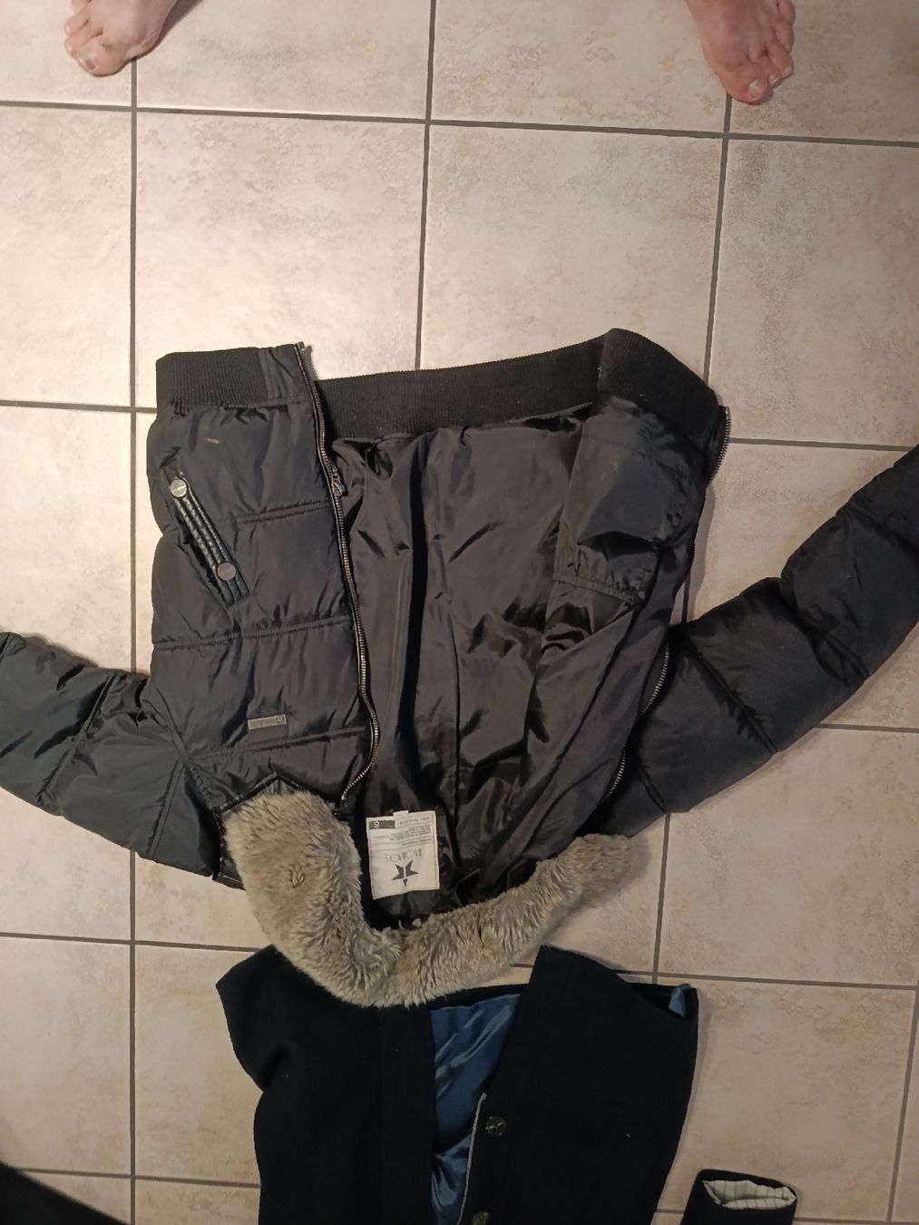 Jacken: 2 jacken  – Gebraucht aus Unterlunkhofen von kha_wr95 1