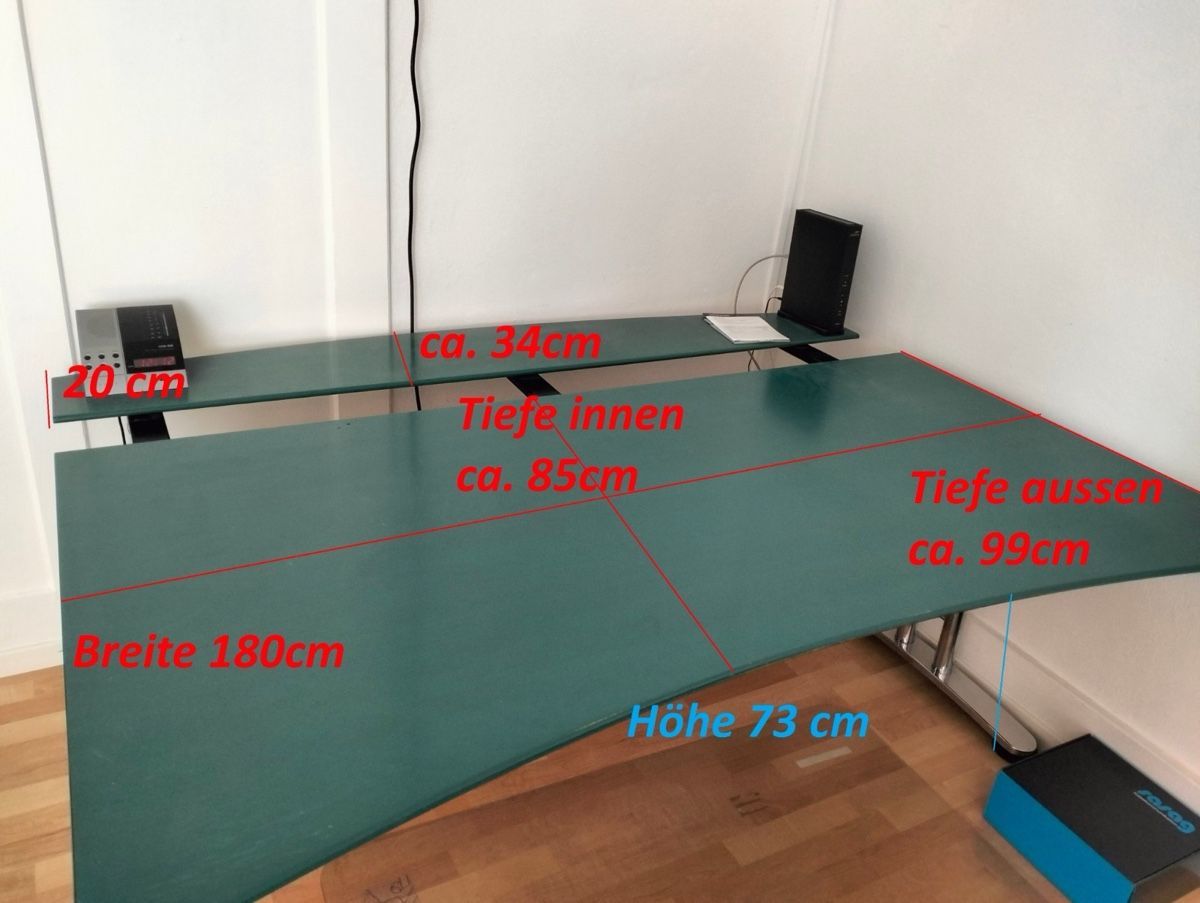 Schreibtische: Schreibtisch – Gebraucht aus Strengelbach von 300870