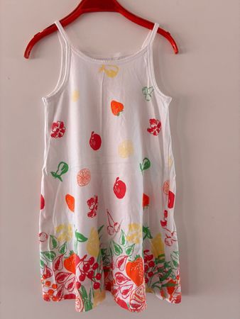 Schönes Kleid Gr. 116