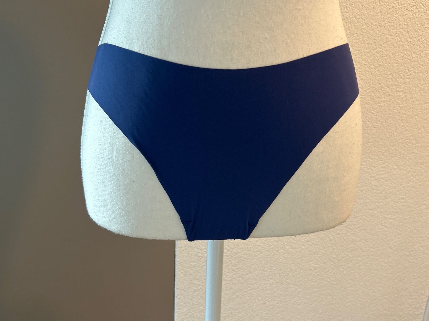 Triumph Sonstige Unterwäsche: Pretty Micro String /Tanga blau von Triumph Gr. M – Gebraucht aus Brunnen von Nala2929