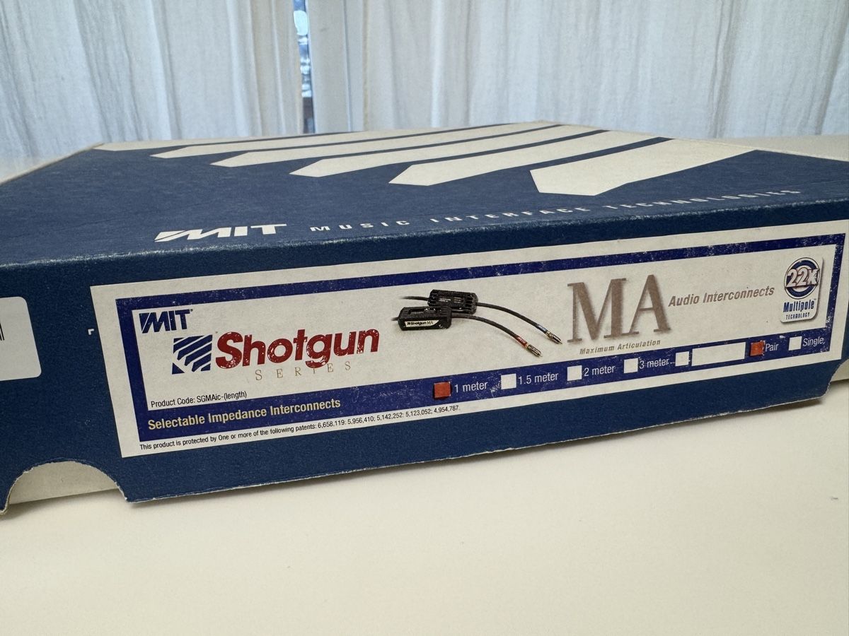 Cavi: MIT Shotgun MA Interconnect Cables 1m – Usato da Le Châble VS venduto da Loafermattaeus 1