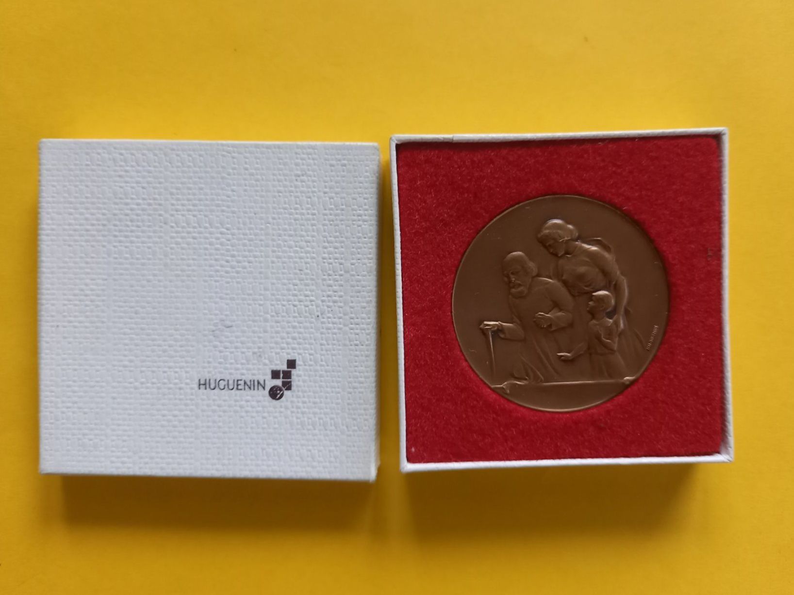 Medaillen: Médaille ancienne Section des Samaritains de Bulle 1921-1971 – Gebraucht aus Rossens FR von Souris1