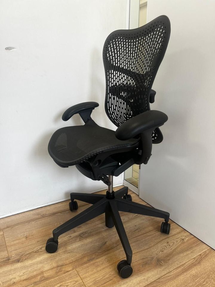 Herman Miller Chaises: Herman Miller Mirra 2 Graphite Full Option – D'occasion à Purmerend par Offeco 5