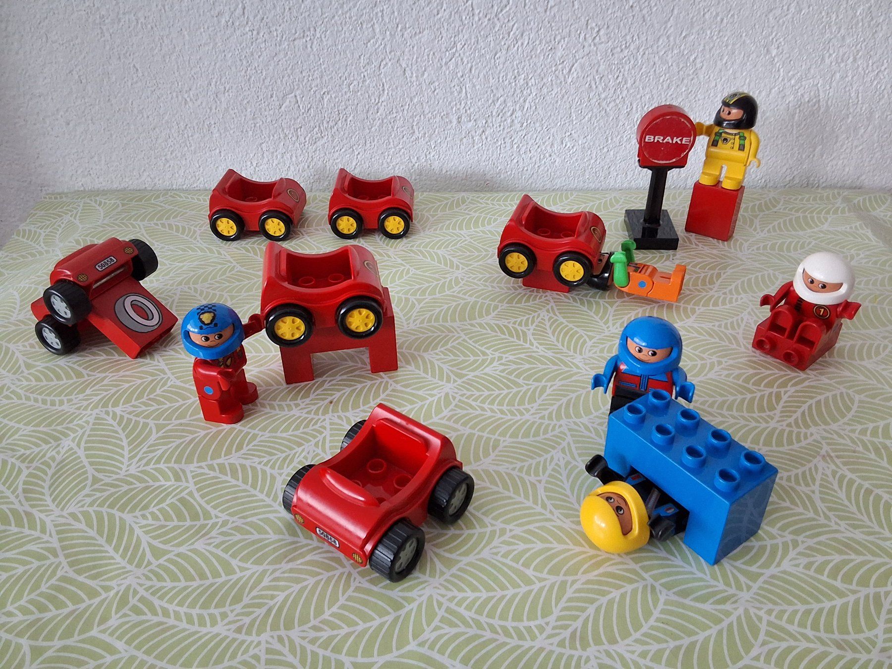 Lego Giocattoli: Lego Duplo Racinng-Team lll rot – Usato da Liebefeld venduto da moony4blue 4