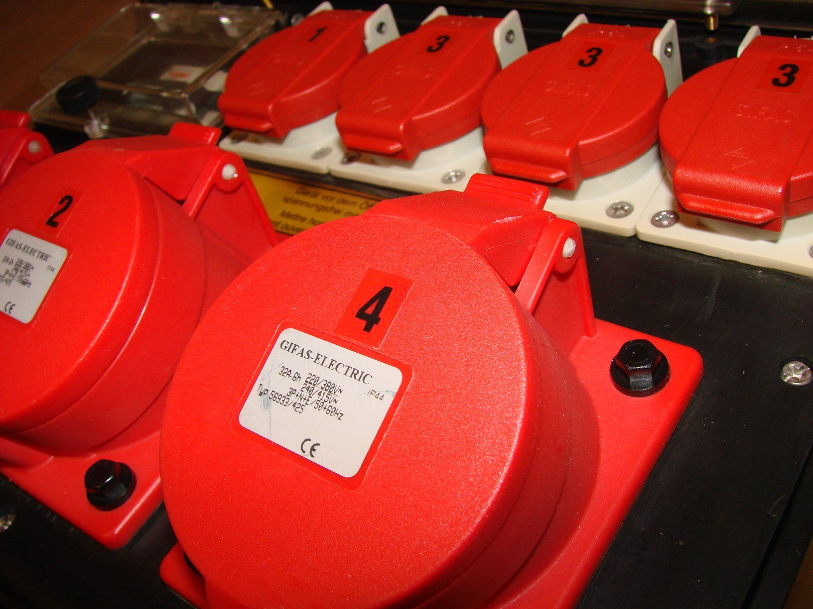 GIFAS Elektrotechnik: GIFAS Baustromverteiler – Neu (gemäss Beschreibung) aus Niederuzwil von Rade 5
