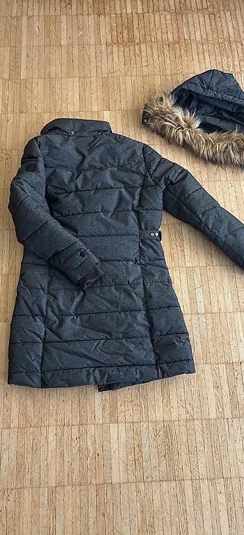 Mäntel: Wintermantel Damen Gr. 36 – Gebraucht aus Uster von Fluma 4