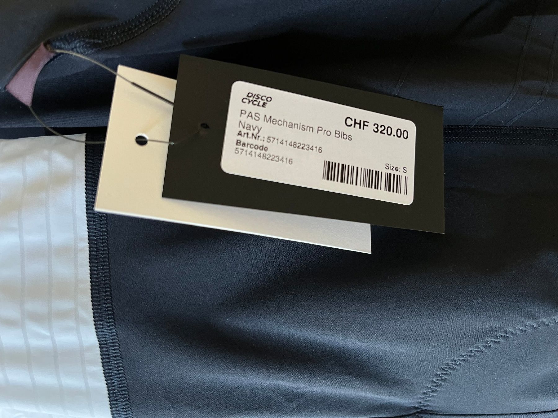 Pas Normal Studios Pantaloni: % Pas Normal Studios Men's PAS Mechanism Pro Bibs - S – Nuovo e nell'imballaggio originale da Bern venduto da Disco_Cycle 2