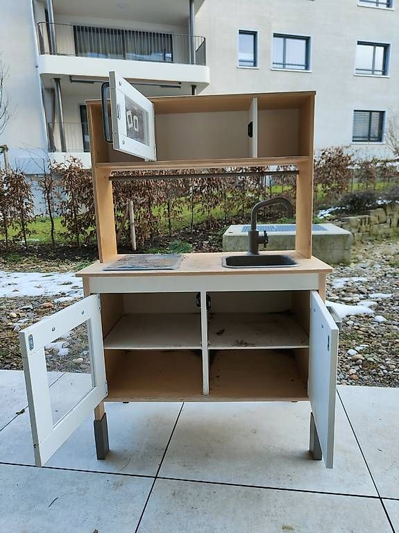 Ikea Giocattoli: Ikea Spielküche / Matschküche – Usato da St. Gallen venduto da ps1248 2