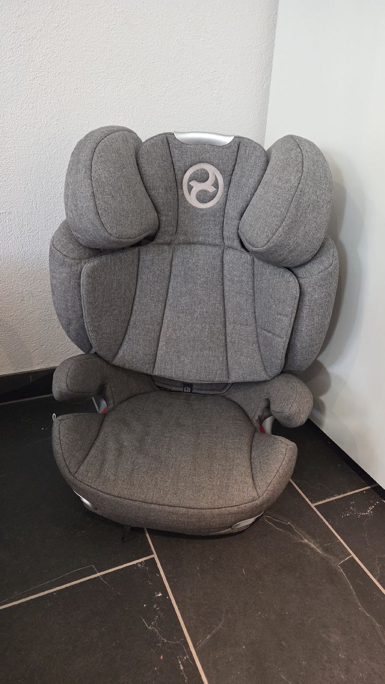 Cybex Sièges auto: Cybex Solution Q3-fix Plus Kindersitz / Autositz – D'occasion à Pleigne par waam 2