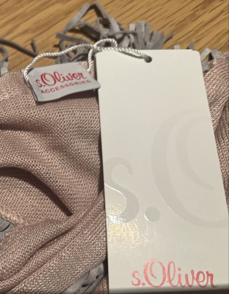 S.Oliver Foulard & Sciarpe: S.Oliver Fransen Tuch, Neu mit Etikett! – Nuovo e nell'imballaggio originale da Baden venduto da Tiffany6878 6