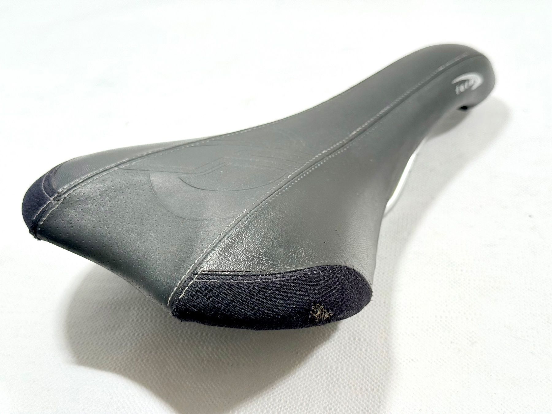 Ersatzteile: FELT form SEAT Leather Saddle Sattel 227g – Gebraucht aus Luzern von bikeandbeltcom 3