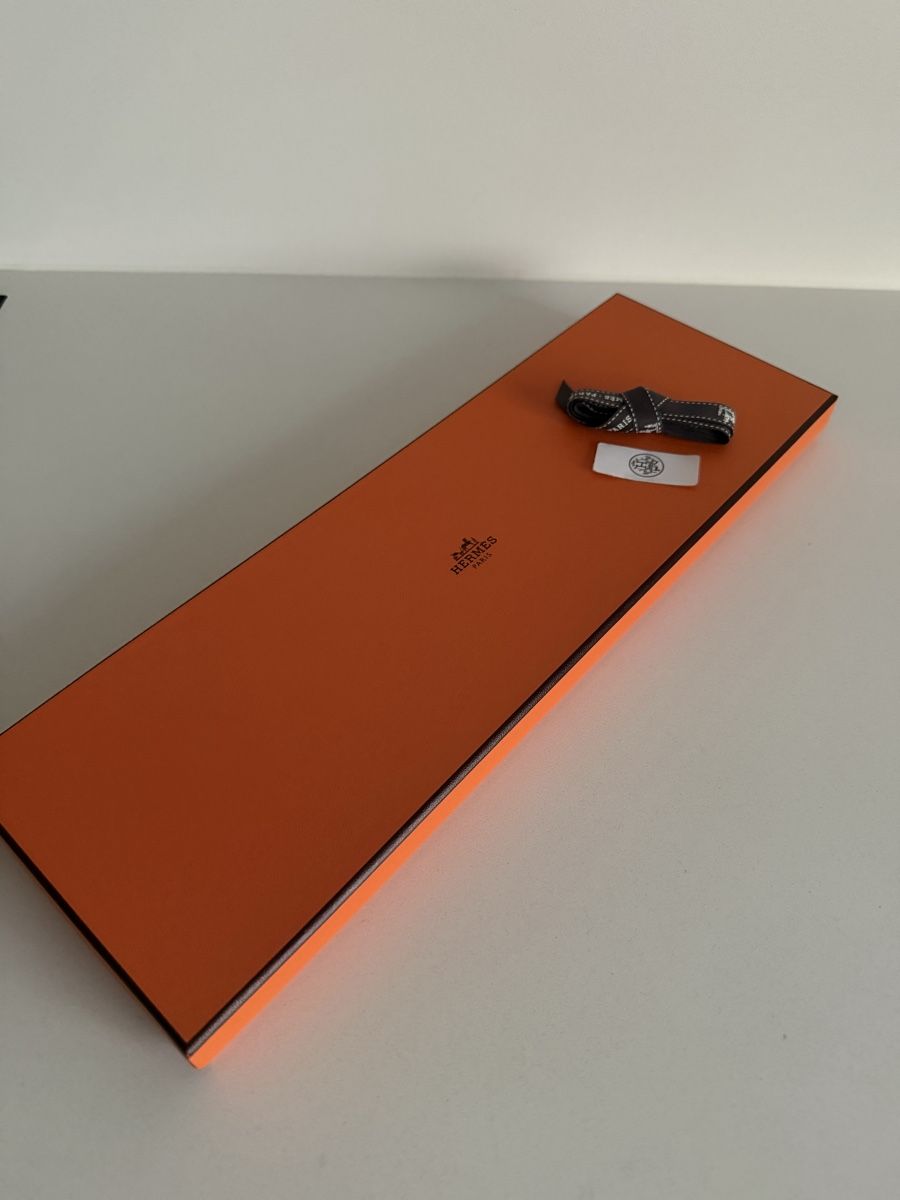 Sonstige Dekorationen & Accessoires: HERMES Box und Band – Neu (gemäss Beschreibung) aus Zürich von Phil_ZUR
