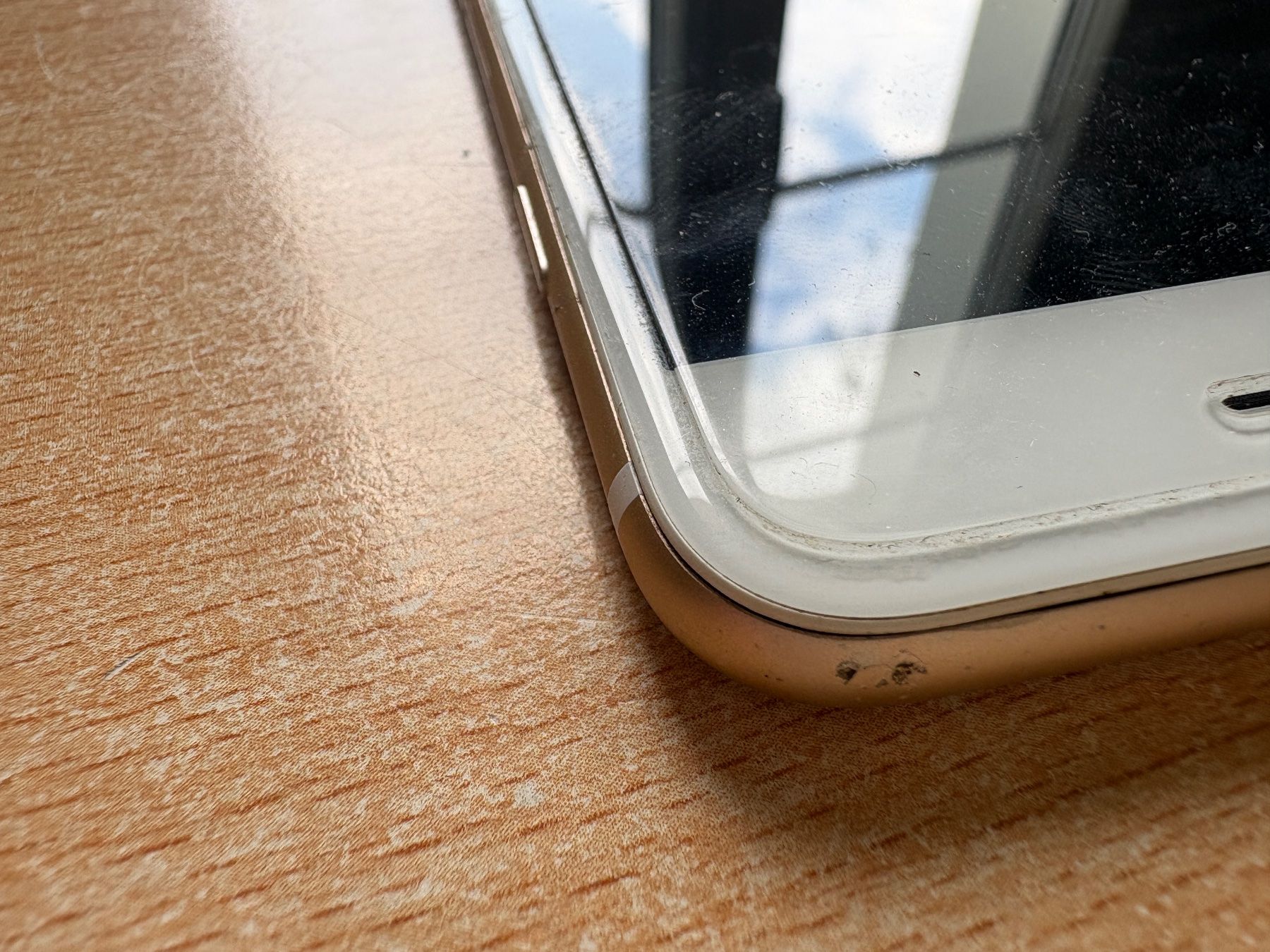 Apple Telefoni cellulari / Smartphones: iPhone 6s gold, 64BG Speicher – Usato da Luzern venduto da Andiwi 2