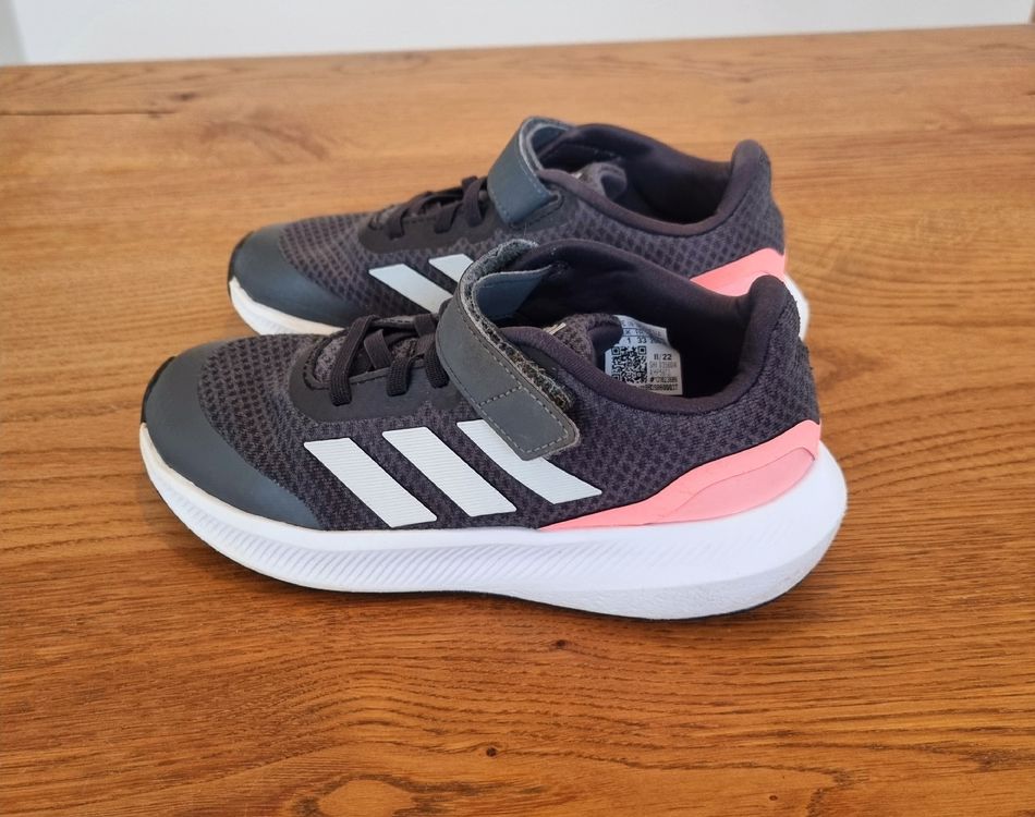 Adidas Turnschuh Gr. 33 Madchen Kaufen auf Ricardo