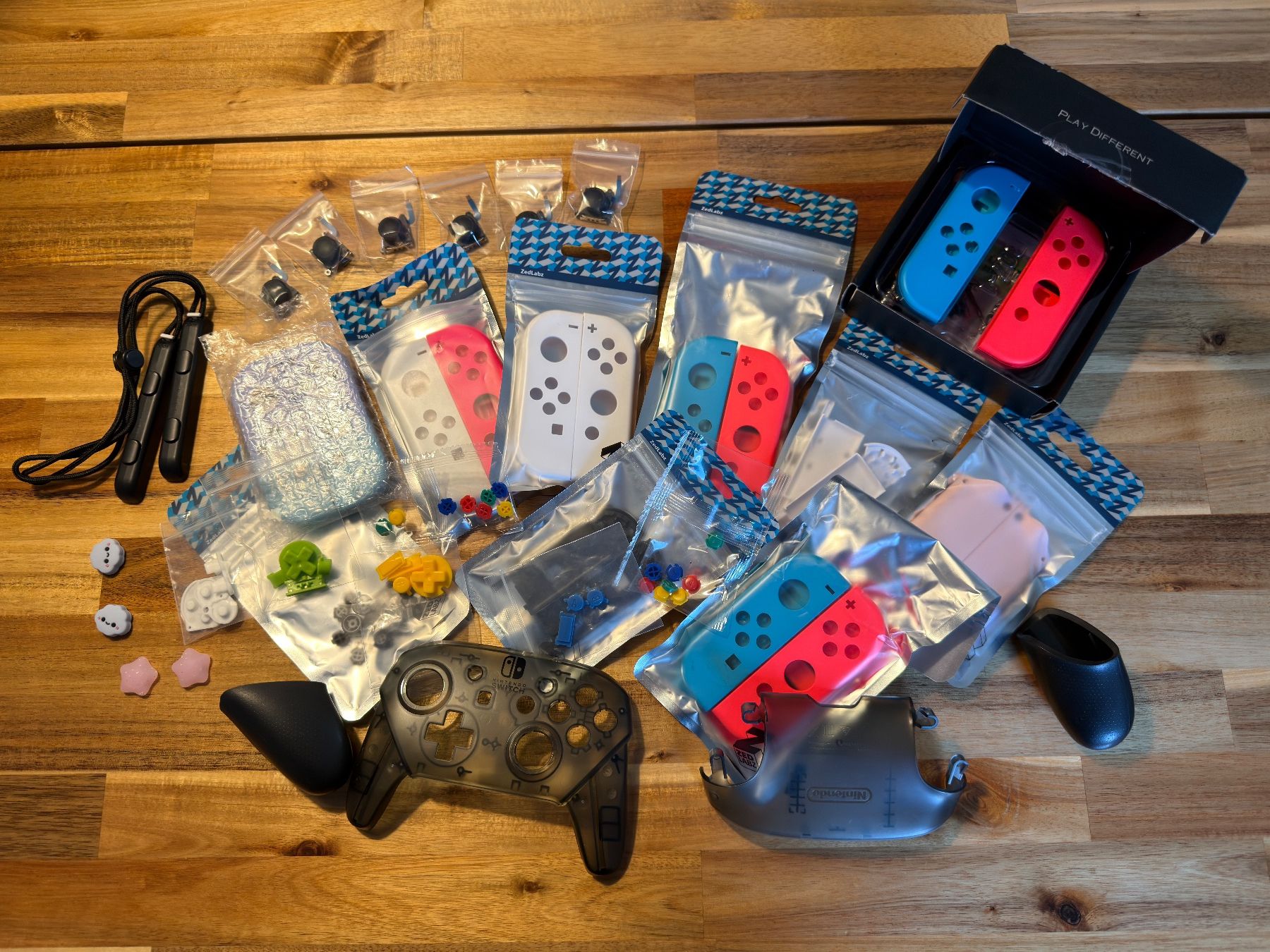 Nintendo Consoles: Lot de pièces pour Joycon Nintendo Switch – Défectueux à Pailly par RomainR