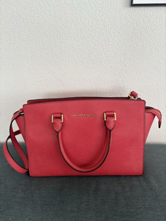 Michael Kors Tasche koralle