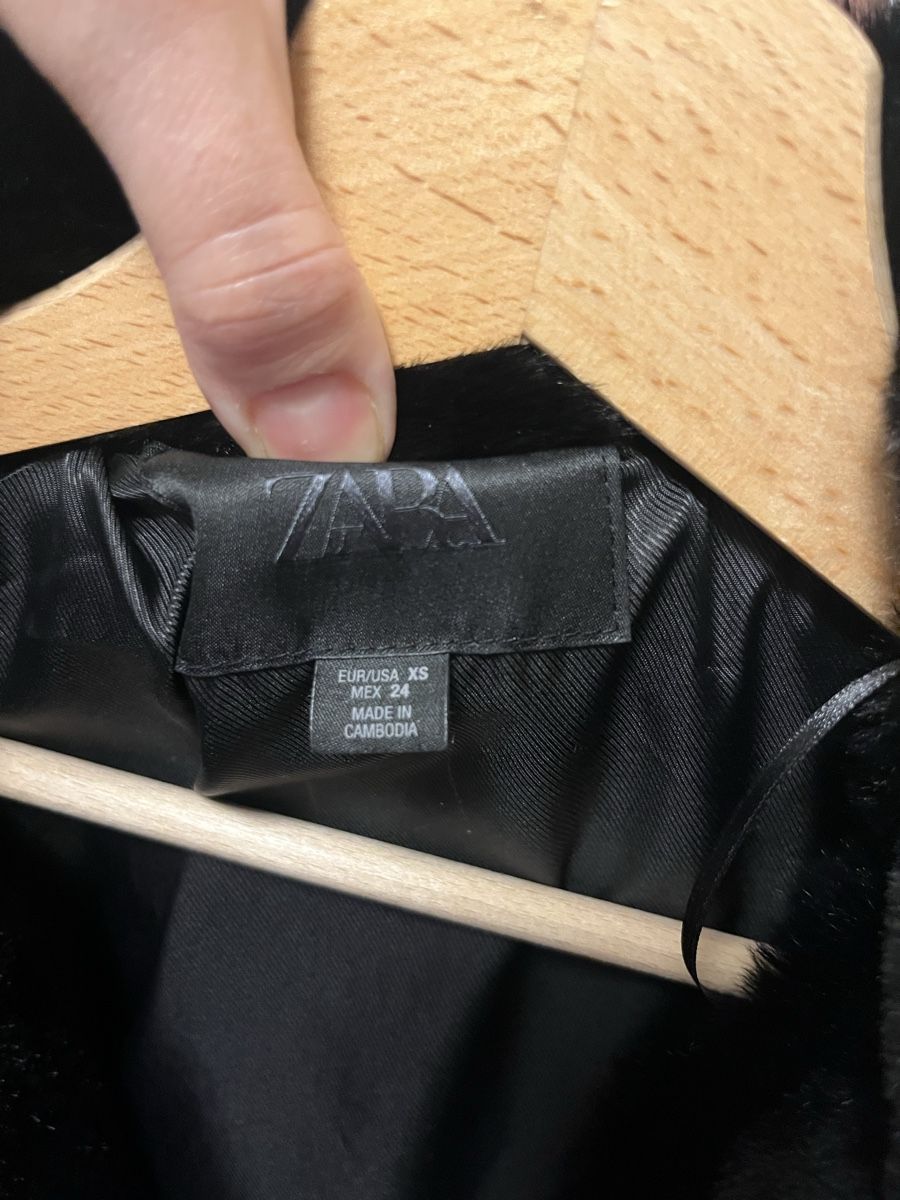 Zara Cappotti: Zara Kunstpelz Mantel NEU – Nuovo e nell'imballaggio originale da Zürich venduto da laribuechel 2