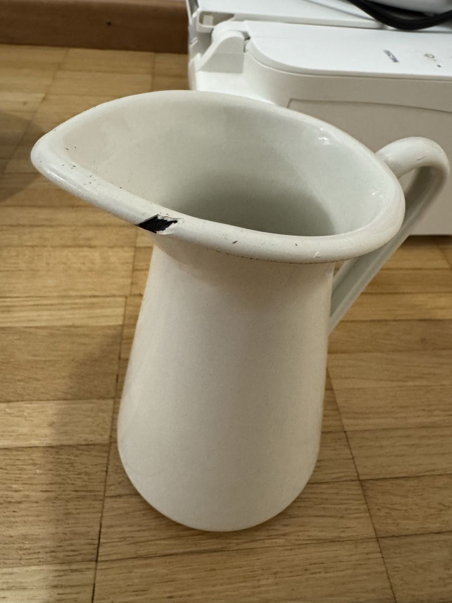 Karaffen: Brocca in Ceramica Bianca – Gebraucht aus Viganello von BlackPanda0003