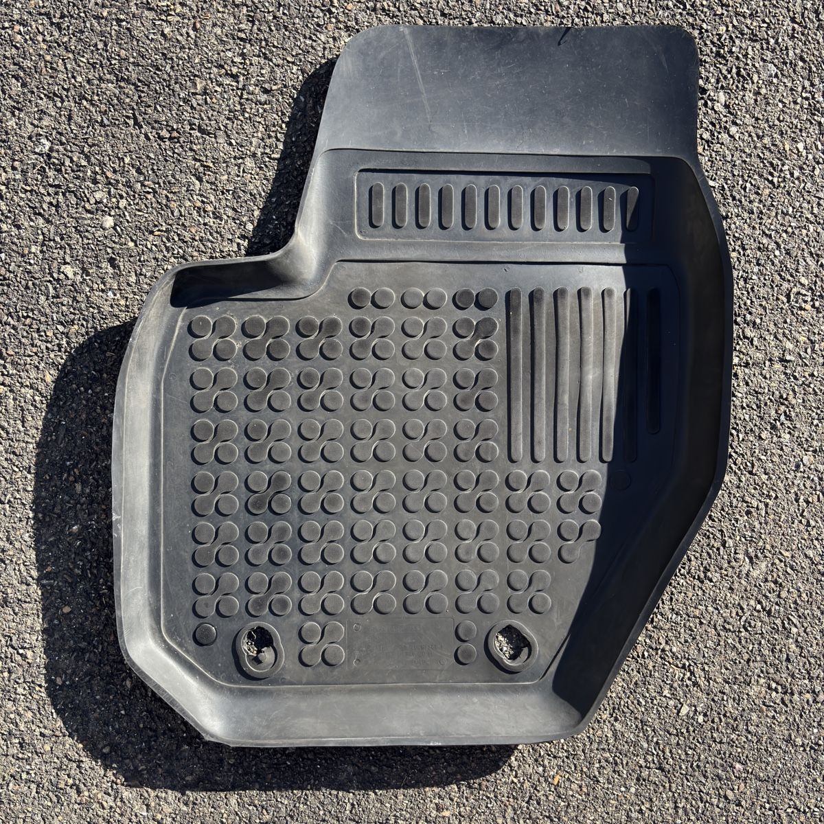 Volvo Tappeti & Tappetini: Used Volvo XC60 Floor Mats 2011 – Usato da Grabs venduto da MDS77 3