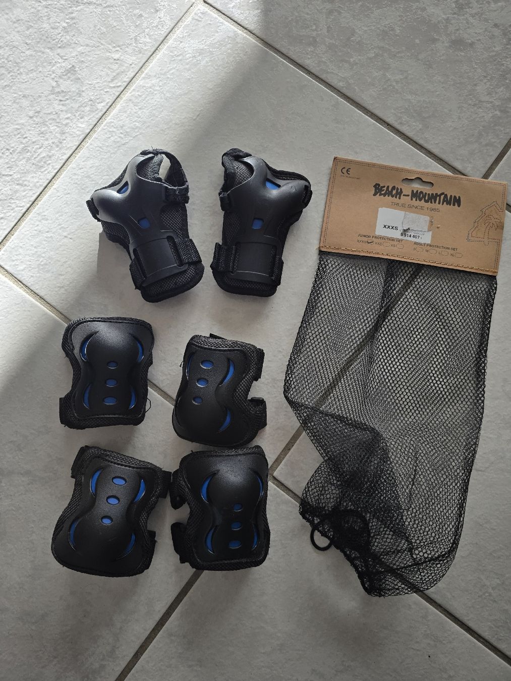 Protections: Schoner Gr XXXS – Neuf (Voir description) à Lostorf par Venice16