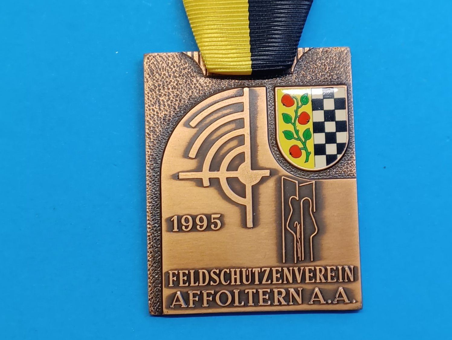 Medaglie: Affoltern a.A. 1995  (X559) – Usato da Schwanden GL venduto da Suvorov