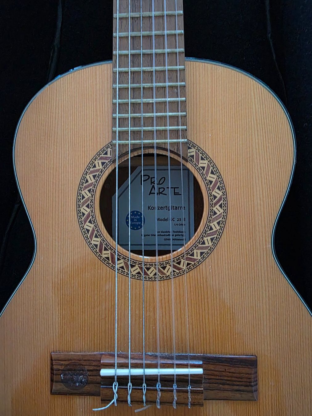 Strumenti musicali: Konzertgitarre – Usato da Zürich venduto da inkashupapa 2