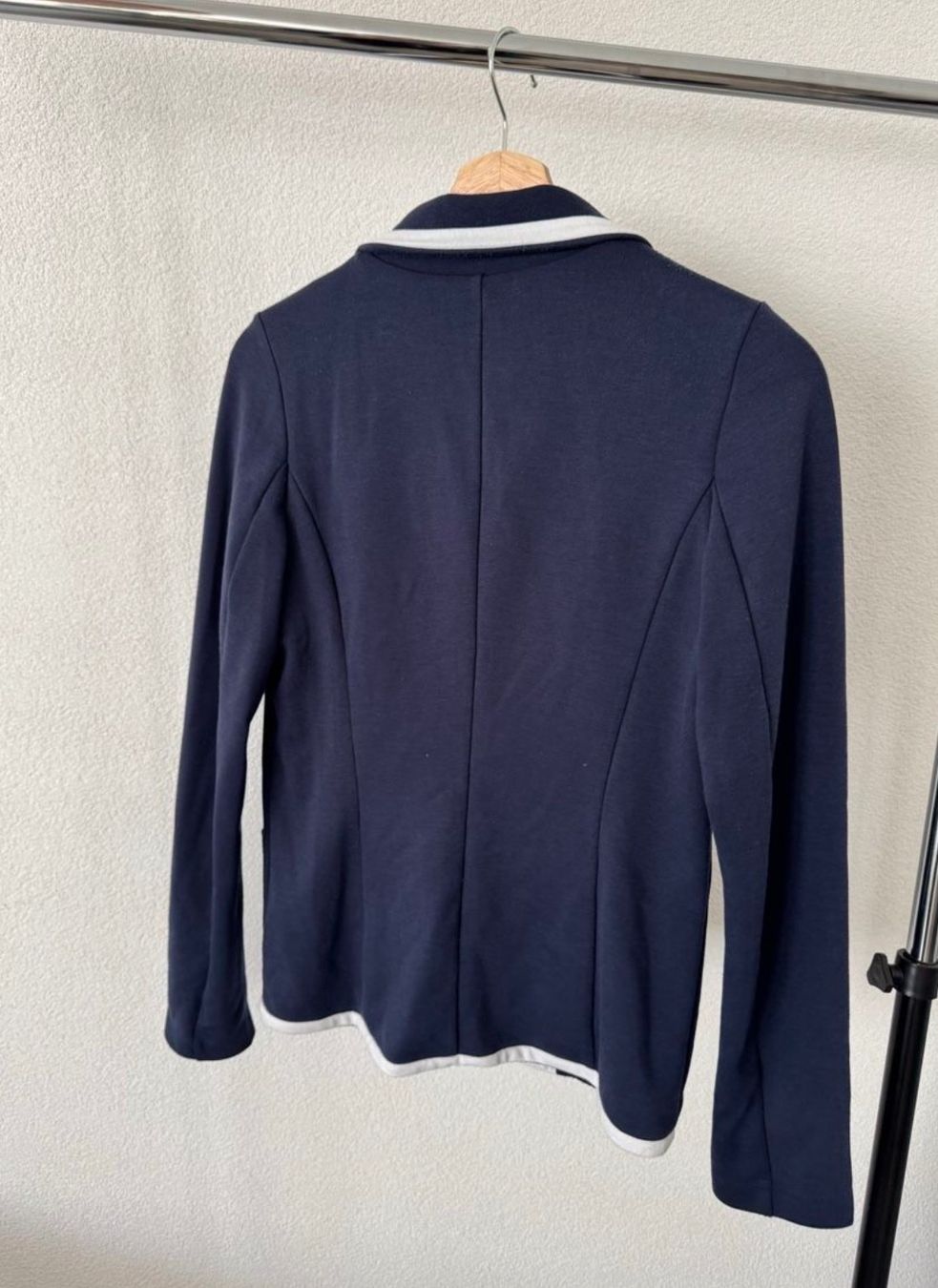 Esprit Giacche: Bequemer dunkelblauer Blazer von Esprit, S – Usato da Bülach venduto da VP7773 2