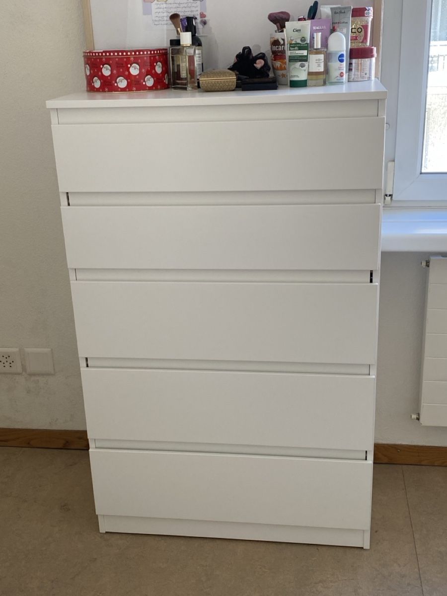 Commodes: NEU Weisse Kommode 5 Schubladen IKEA – Neuf (Voir description) à Zürich par zar_hw8p 1