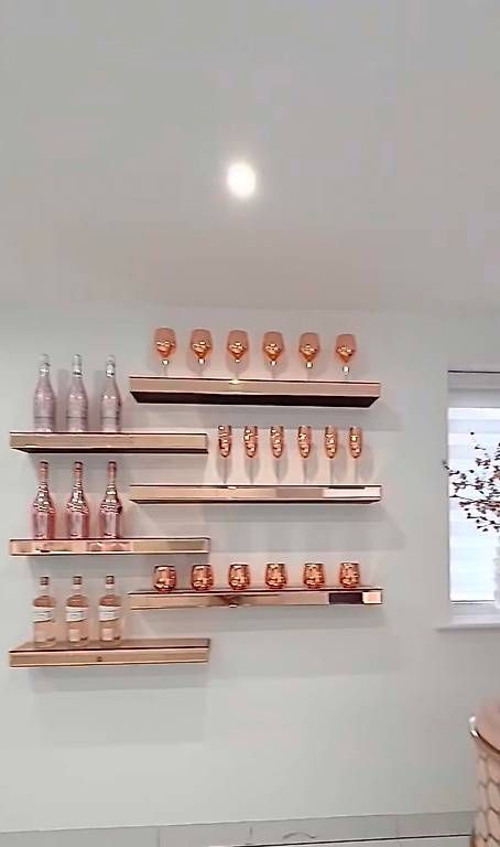 Regale: Rose goldenes Regal – Gebraucht aus Thalwil von doreen05